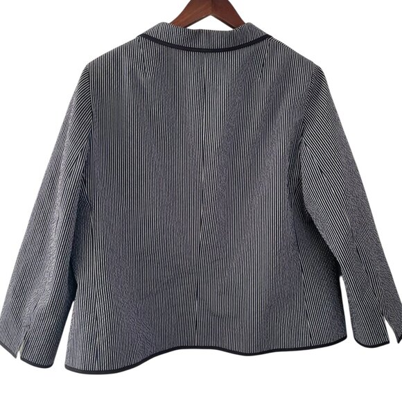 Akris Punto Blazer Suit Jacket Size 16 Blue Black Pinstripe Striped Seersucker - Picture 2 of 6